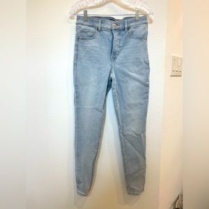 Express Skinny High Rise Jeans size 6 Regular Light Wash